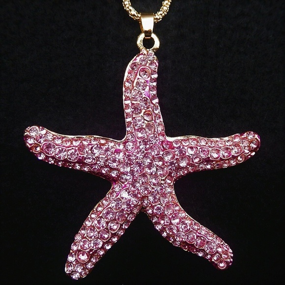 Lirrio's Closet Jewelry - Pink Rhinestone Starfish Pendant NWT-